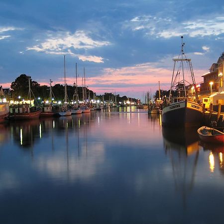 Haus Seazeit, Meerliebe Rostock Eksteriør billede